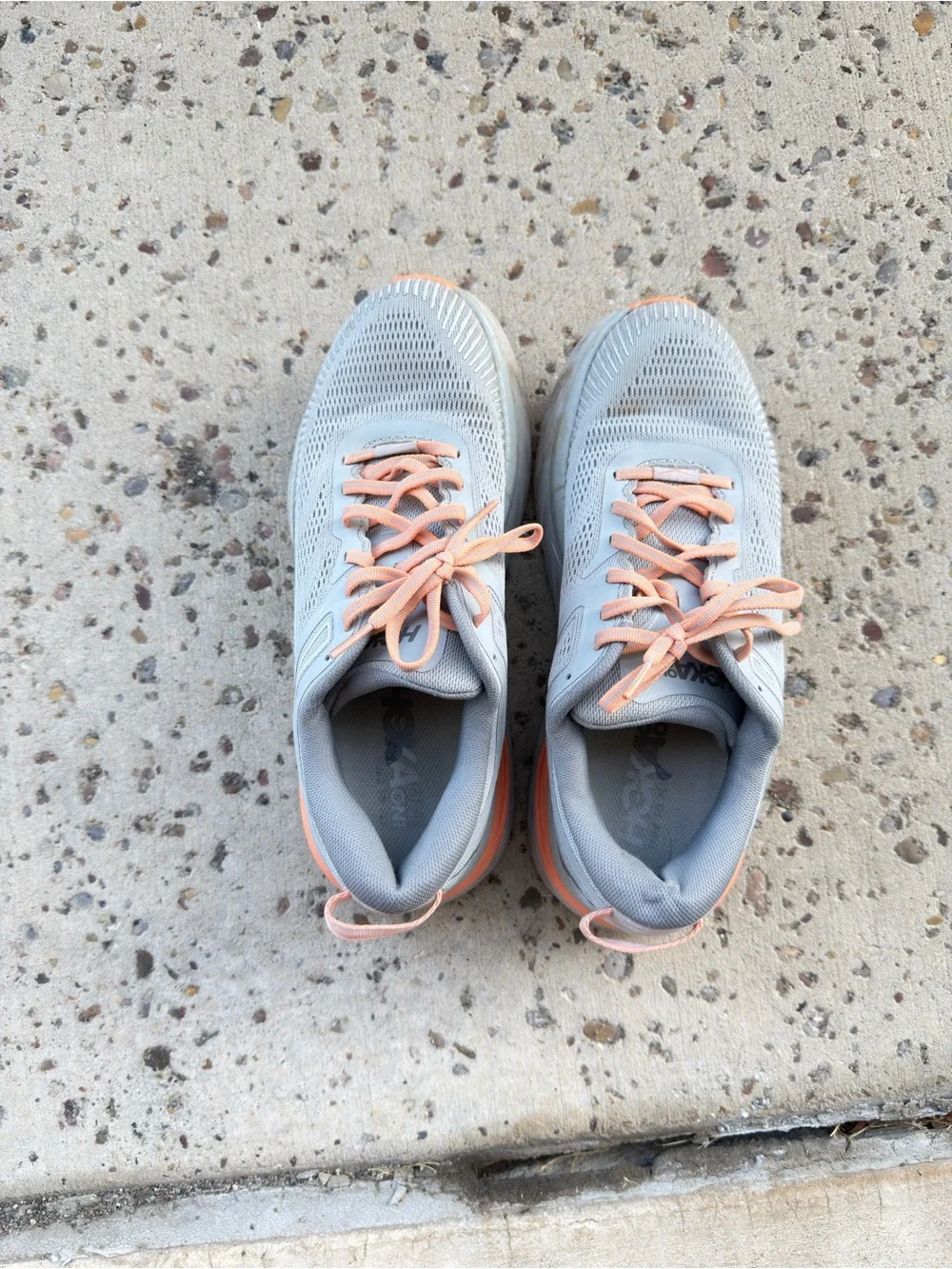 Women’s HOKA Bondi 7 Running Shoes – Size 9 – Gray/Peach – Lightly Used